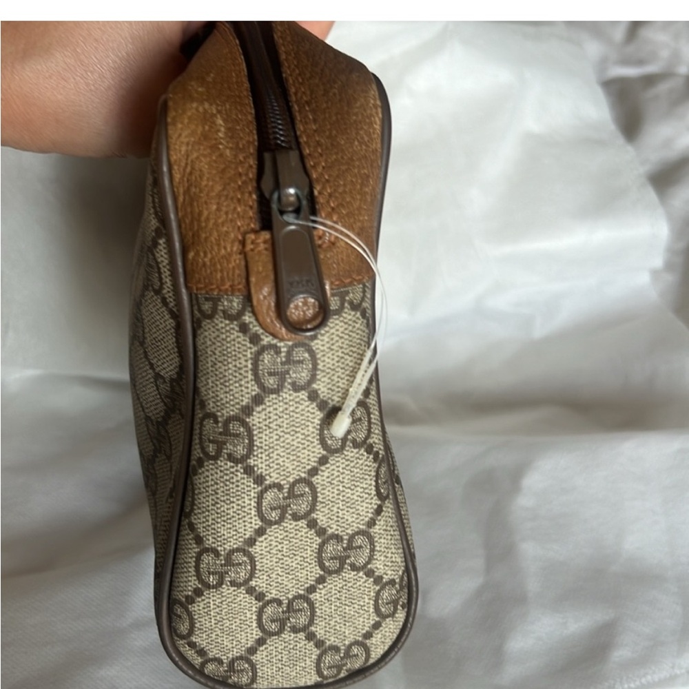 Authentic Gucci Pouch - Picture 3 of 10
